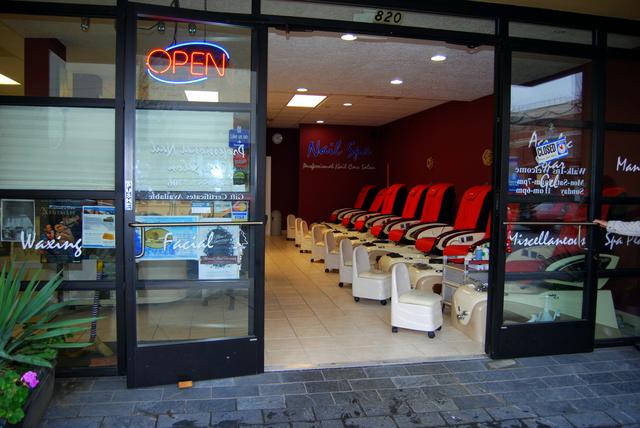 walk ins welcome at Nail Spa nail salon in Oregon City. Main Street near the courthouse.